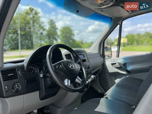 Белый Мерседес Sprinter, объемом двигателя 2.2 л и пробегом 320 тыс. км за 20900 $, фото 20 на Automoto.ua