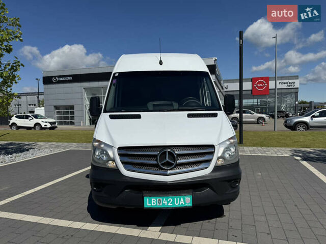 Белый Мерседес Sprinter, объемом двигателя 2.2 л и пробегом 370 тыс. км за 17700 $, фото 1 на Automoto.ua