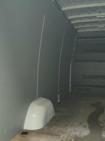 Белый Мерседес Sprinter, объемом двигателя 3 л и пробегом 234 тыс. км за 29000 $, фото 46 на Automoto.ua
