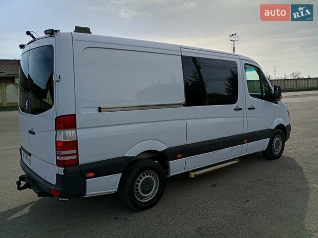 Белый Мерседес Sprinter, объемом двигателя 2.14 л и пробегом 180 тыс. км за 21900 $, фото 3 на Automoto.ua