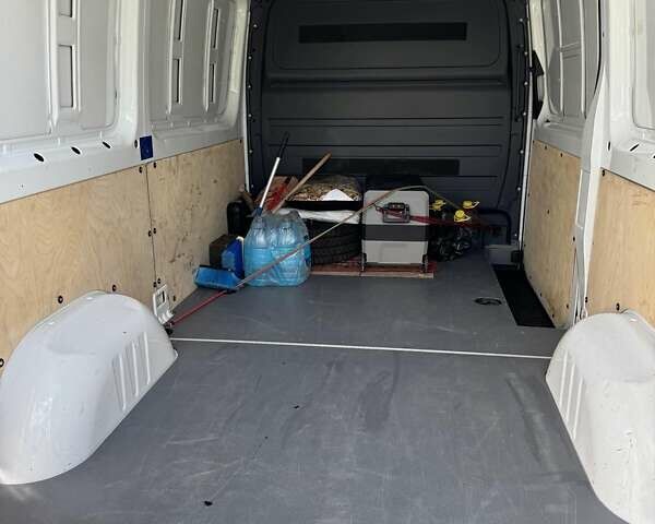 Белый Мерседес Sprinter, объемом двигателя 2.14 л и пробегом 15 тыс. км за 30000 $, фото 29 на Automoto.ua
