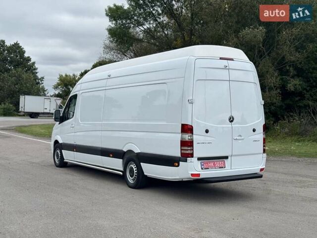 Белый Мерседес Sprinter, объемом двигателя 2.2 л и пробегом 283 тыс. км за 23000 $, фото 8 на Automoto.ua