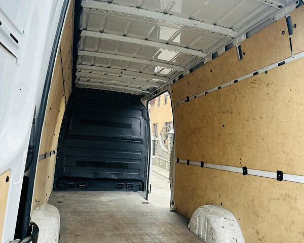 Белый Мерседес Sprinter, объемом двигателя 2.1 л и пробегом 330 тыс. км за 18700 $, фото 54 на Automoto.ua