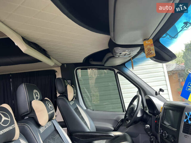 Белый Мерседес Sprinter, объемом двигателя 2.2 л и пробегом 213 тыс. км за 34560 $, фото 13 на Automoto.ua