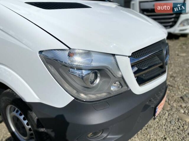 Белый Мерседес Sprinter, объемом двигателя 3.03 л и пробегом 139 тыс. км за 23450 $, фото 37 на Automoto.ua