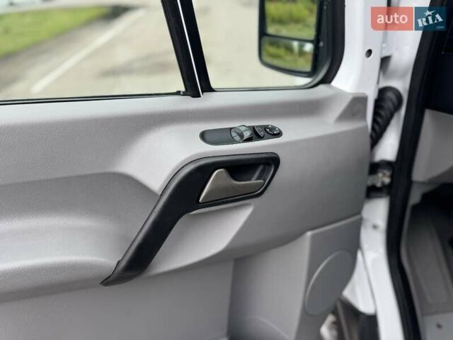 Белый Мерседес Sprinter, объемом двигателя 2.2 л и пробегом 283 тыс. км за 23000 $, фото 24 на Automoto.ua