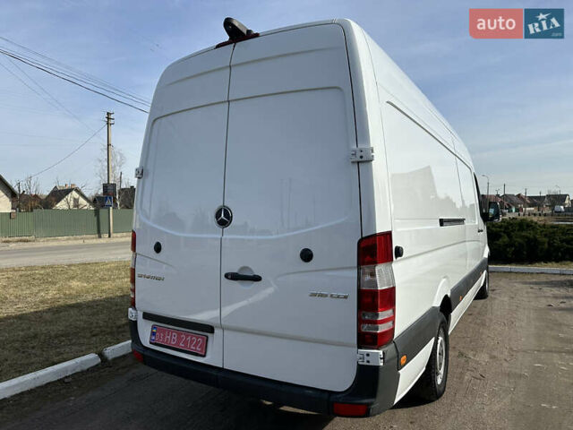 Белый Мерседес Sprinter, объемом двигателя 2.2 л и пробегом 385 тыс. км за 18300 $, фото 7 на Automoto.ua