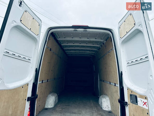 Белый Мерседес Sprinter, объемом двигателя 2.1 л и пробегом 330 тыс. км за 18700 $, фото 32 на Automoto.ua
