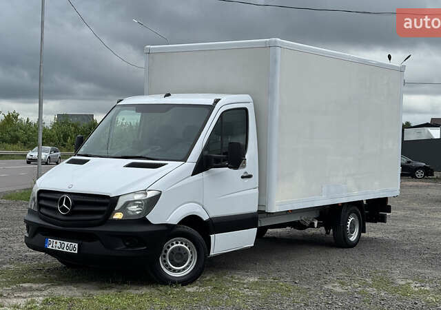 Белый Мерседес Sprinter, объемом двигателя 2.2 л и пробегом 250 тыс. км за 17199 $, фото 4 на Automoto.ua