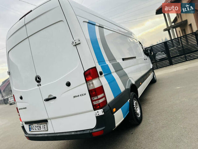Белый Мерседес Sprinter, объемом двигателя 2.1 л и пробегом 330 тыс. км за 18700 $, фото 162 на Automoto.ua