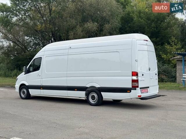 Белый Мерседес Sprinter, объемом двигателя 2.2 л и пробегом 283 тыс. км за 23000 $, фото 7 на Automoto.ua