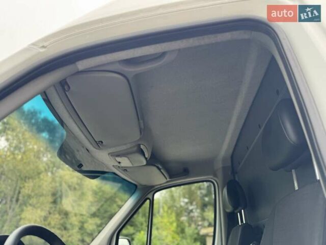 Белый Мерседес Sprinter, объемом двигателя 2.2 л и пробегом 283 тыс. км за 23000 $, фото 42 на Automoto.ua