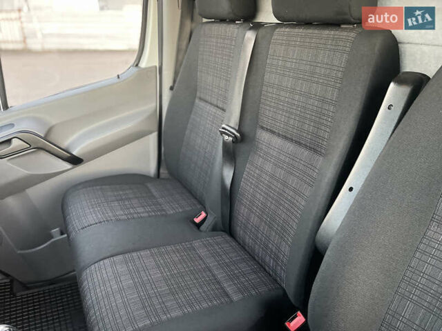 Белый Мерседес Sprinter, объемом двигателя 2.2 л и пробегом 320 тыс. км за 23500 $, фото 39 на Automoto.ua