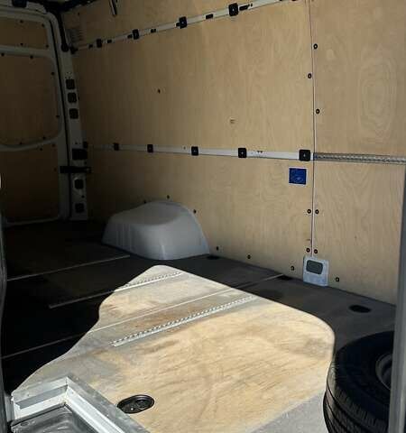 Белый Мерседес Sprinter, объемом двигателя 2.2 л и пробегом 99 тыс. км за 30000 $, фото 46 на Automoto.ua