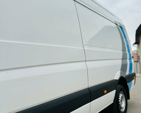 Белый Мерседес Sprinter, объемом двигателя 2.1 л и пробегом 330 тыс. км за 18700 $, фото 134 на Automoto.ua