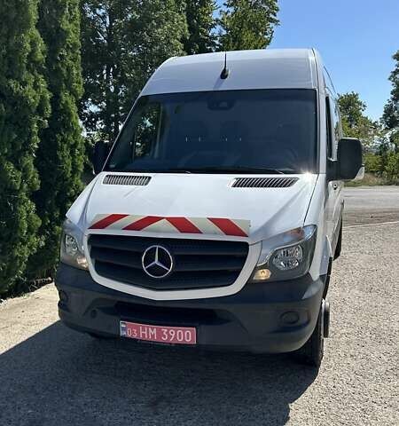 Белый Мерседес Sprinter, объемом двигателя 2.2 л и пробегом 99 тыс. км за 30000 $, фото 13 на Automoto.ua