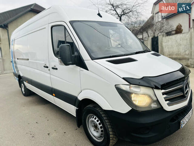 Белый Мерседес Sprinter, объемом двигателя 2.1 л и пробегом 330 тыс. км за 18700 $, фото 151 на Automoto.ua