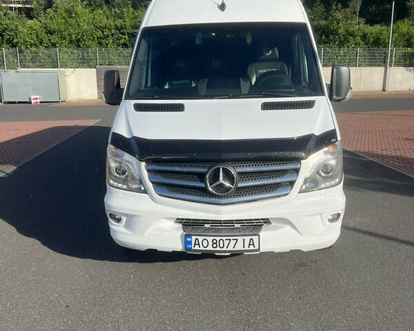 Белый Мерседес Sprinter, объемом двигателя 2.2 л и пробегом 213 тыс. км за 34560 $, фото 27 на Automoto.ua