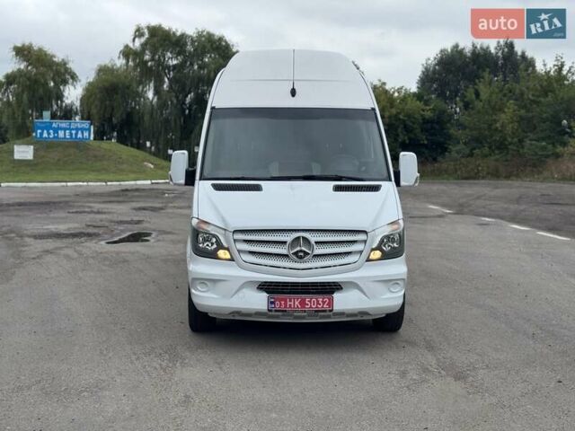 Белый Мерседес Sprinter, объемом двигателя 2.2 л и пробегом 283 тыс. км за 23000 $, фото 2 на Automoto.ua