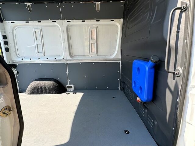 Білий Мерседес Sprinter, об'ємом двигуна 2.1 л та пробігом 176 тис. км за 17400 $, фото 5 на Automoto.ua