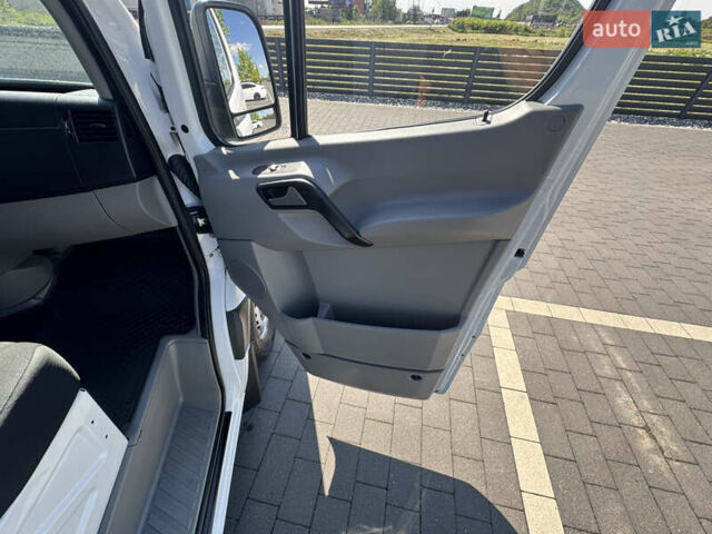 Белый Мерседес Sprinter, объемом двигателя 2.2 л и пробегом 370 тыс. км за 17700 $, фото 30 на Automoto.ua