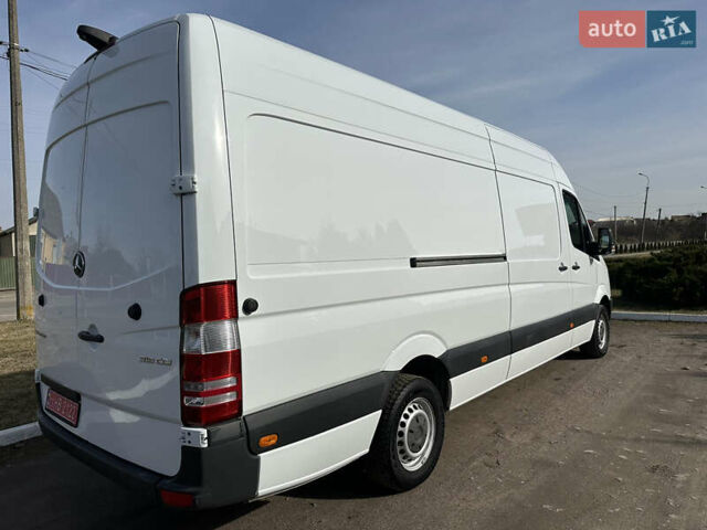 Белый Мерседес Sprinter, объемом двигателя 2.2 л и пробегом 385 тыс. км за 18300 $, фото 8 на Automoto.ua