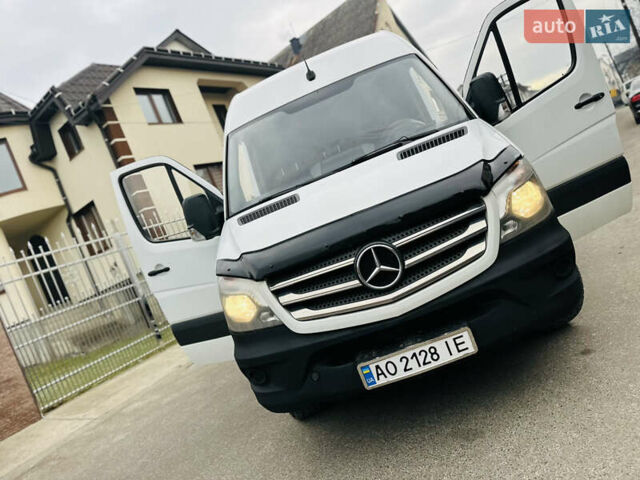 Белый Мерседес Sprinter, объемом двигателя 2.1 л и пробегом 330 тыс. км за 18700 $, фото 74 на Automoto.ua