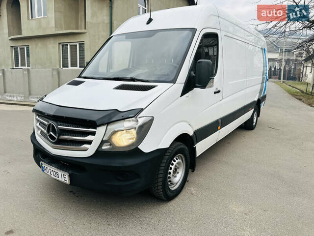 Белый Мерседес Sprinter, объемом двигателя 2.1 л и пробегом 330 тыс. км за 18700 $, фото 115 на Automoto.ua