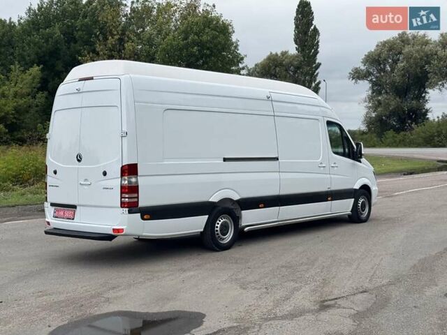 Белый Мерседес Sprinter, объемом двигателя 2.2 л и пробегом 283 тыс. км за 23000 $, фото 12 на Automoto.ua