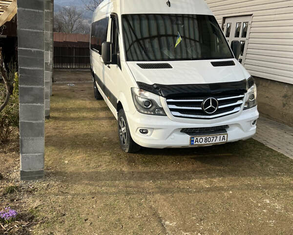 Белый Мерседес Sprinter, объемом двигателя 2.2 л и пробегом 213 тыс. км за 34560 $, фото 26 на Automoto.ua