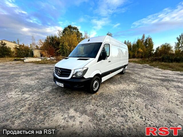 Белый Мерседес Sprinter, объемом двигателя 2.1 л и пробегом 141 тыс. км за 25000 $, фото 6 на Automoto.ua