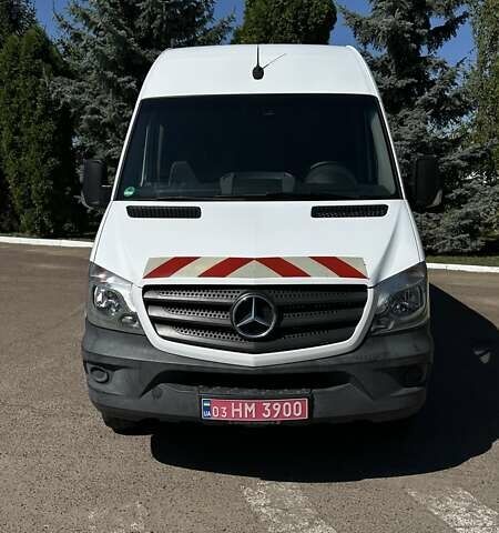 Белый Мерседес Sprinter, объемом двигателя 2.2 л и пробегом 99 тыс. км за 30000 $, фото 1 на Automoto.ua