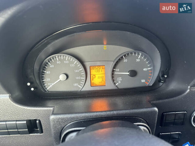 Белый Мерседес Sprinter, объемом двигателя 2.2 л и пробегом 385 тыс. км за 18300 $, фото 20 на Automoto.ua