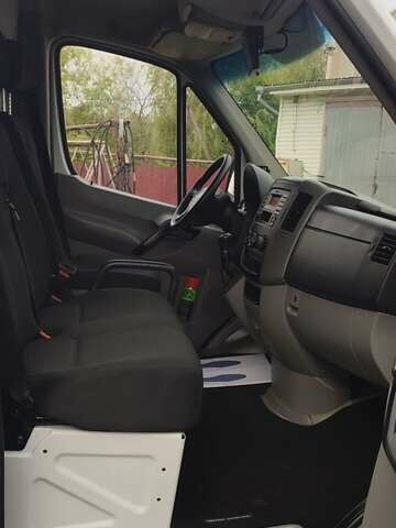 Белый Мерседес Sprinter, объемом двигателя 3 л и пробегом 234 тыс. км за 29000 $, фото 30 на Automoto.ua