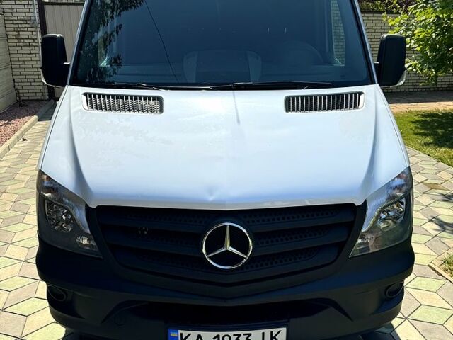 Білий Мерседес Sprinter, об'ємом двигуна 2.1 л та пробігом 176 тис. км за 17400 $, фото 1 на Automoto.ua