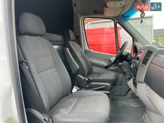 Белый Мерседес Sprinter, объемом двигателя 2.14 л и пробегом 354 тыс. км за 16000 $, фото 16 на Automoto.ua