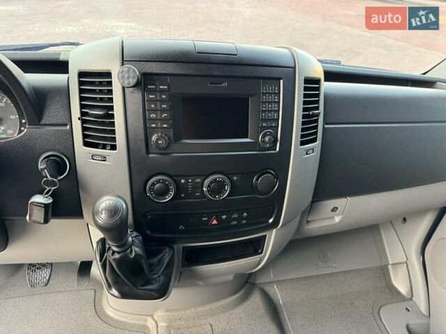 Білий Мерседес Sprinter, об'ємом двигуна 0 л та пробігом 347 тис. км за 17500 $, фото 49 на Automoto.ua