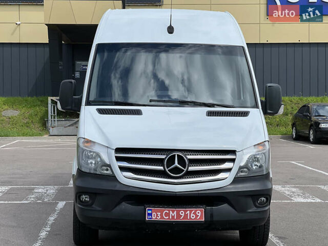 Белый Мерседес Sprinter, объемом двигателя 2.2 л и пробегом 320 тыс. км за 22400 $, фото 4 на Automoto.ua