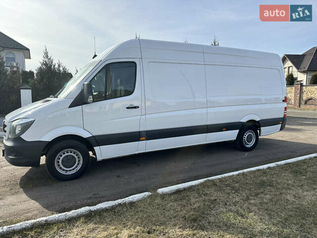 Белый Мерседес Sprinter, объемом двигателя 2.2 л и пробегом 385 тыс. км за 18300 $, фото 4 на Automoto.ua