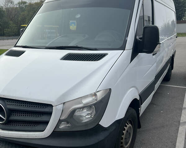 Білий Мерседес Sprinter, об'ємом двигуна 2.14 л та пробігом 398 тис. км за 16000 $, фото 1 на Automoto.ua