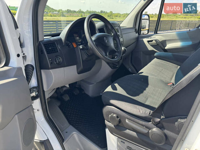Белый Мерседес Sprinter, объемом двигателя 2.2 л и пробегом 370 тыс. км за 17700 $, фото 20 на Automoto.ua