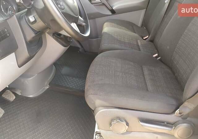 Белый Мерседес Sprinter, объемом двигателя 3 л и пробегом 300 тыс. км за 26850 $, фото 12 на Automoto.ua