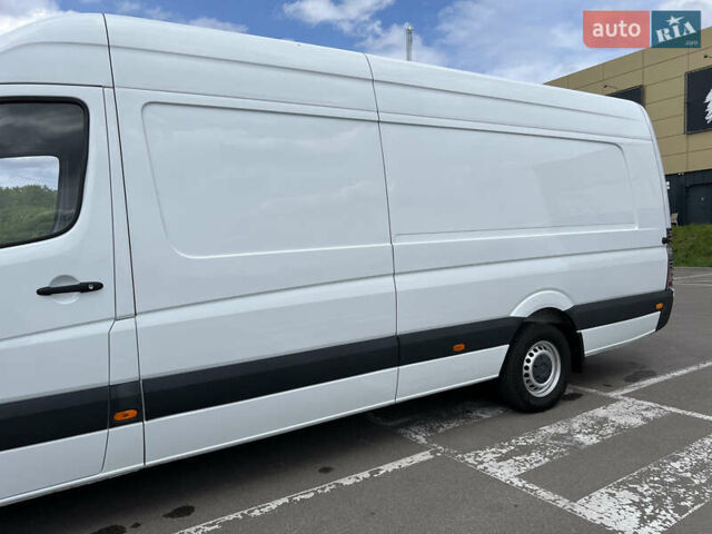 Белый Мерседес Sprinter, объемом двигателя 2.2 л и пробегом 320 тыс. км за 22400 $, фото 7 на Automoto.ua