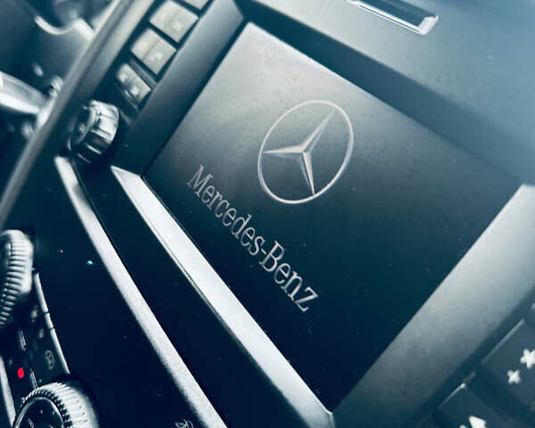 Белый Мерседес Sprinter, объемом двигателя 2.1 л и пробегом 330 тыс. км за 18700 $, фото 15 на Automoto.ua