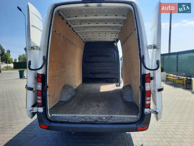 Белый Мерседес Sprinter, объемом двигателя 2.1 л и пробегом 300 тыс. км за 15999 $, фото 4 на Automoto.ua