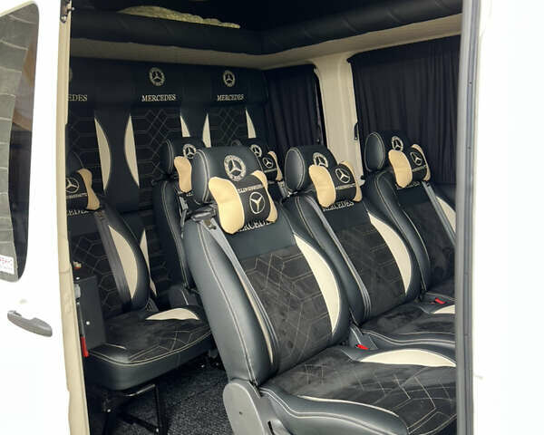 Белый Мерседес Sprinter, объемом двигателя 2.2 л и пробегом 213 тыс. км за 34560 $, фото 10 на Automoto.ua