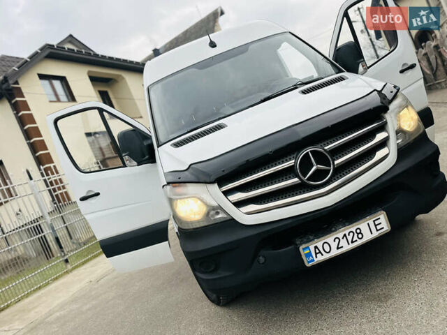 Белый Мерседес Sprinter, объемом двигателя 2.1 л и пробегом 330 тыс. км за 18700 $, фото 35 на Automoto.ua