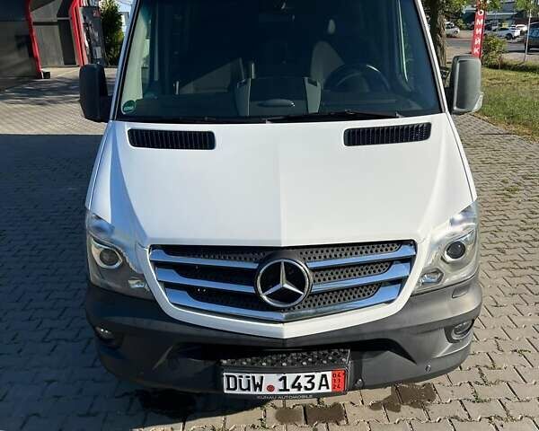 Белый Мерседес Sprinter, объемом двигателя 0 л и пробегом 168 тыс. км за 47339 $, фото 8 на Automoto.ua