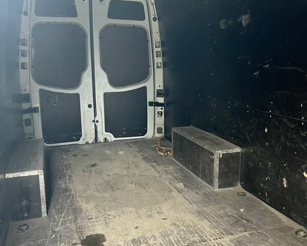 Білий Мерседес Sprinter, об'ємом двигуна 2.14 л та пробігом 398 тис. км за 16000 $, фото 22 на Automoto.ua