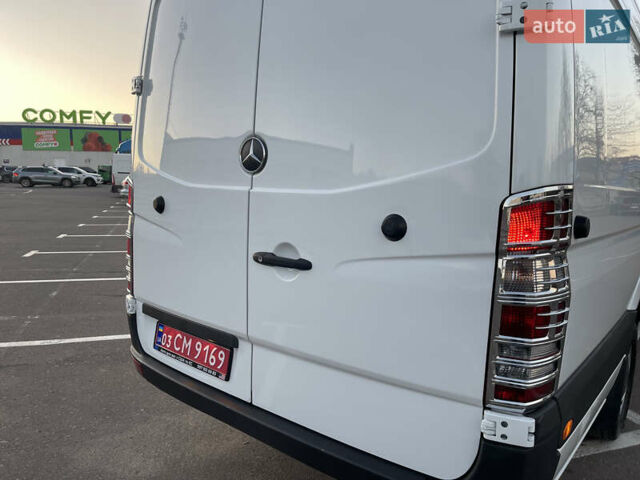 Белый Мерседес Sprinter, объемом двигателя 2.2 л и пробегом 320 тыс. км за 23500 $, фото 22 на Automoto.ua